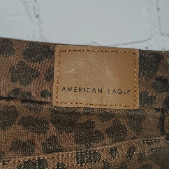 American Eagle Next Level Stretcg Curvy Super Hi-Rise Jegging Leopard Jeans Sz 8 - Picture 9 of 13